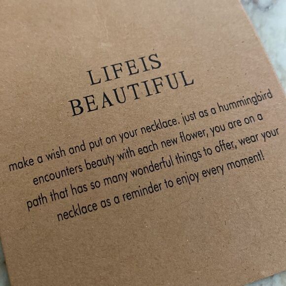 NEW! “Life Is Beautiful” Hummingbird Gold Tone Adjustable Necklace - Picture 6 of 9